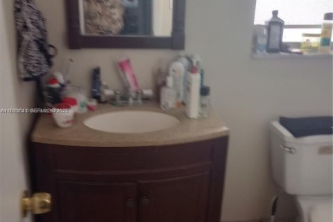 Condominio en venta en Sunrise, Florida, 1 dormitorio, 59.46 m2 № 1983591 - foto 8