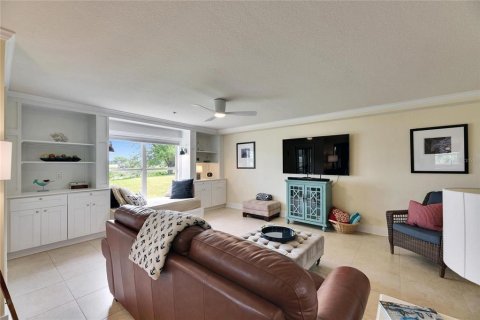 Copropriété à vendre à Sarasota, Floride: 2 chambres, 123.93 m2 № 1597359 - photo 18