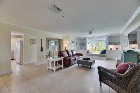 Copropriété à vendre à Sarasota, Floride: 2 chambres, 123.93 m2 № 1597359 - photo 14
