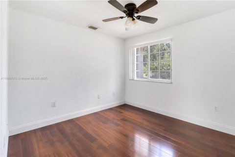 Casa en venta en Pembroke Pines, Florida, 3 dormitorios, 181.35 m2 № 1891985 - foto 20