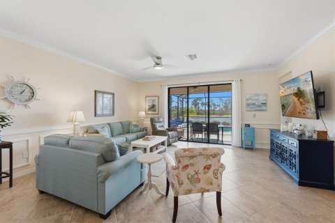House in Venice, Florida 4 bedrooms, 189.06 sq.m. № 2152109 - photo 17