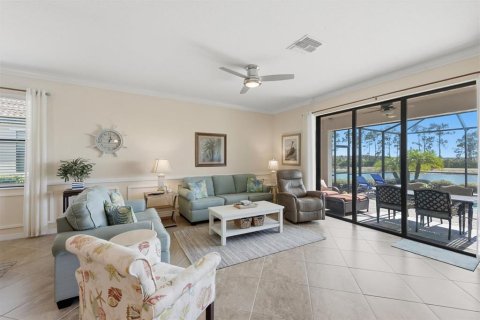 House in Venice, Florida 4 bedrooms, 189.06 sq.m. № 2152109 - photo 13