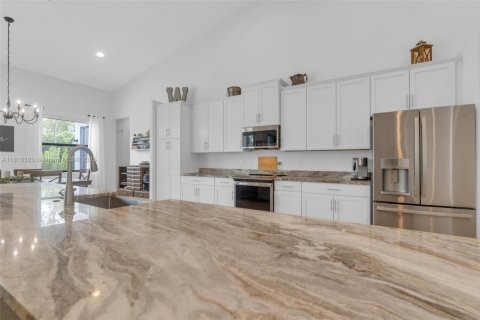 Casa en venta en Loxahatchee Groves, Florida, 5 dormitorios, 243.4 m2 № 1777762 - foto 16