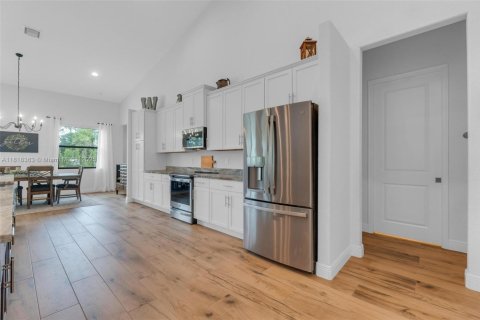 Casa en venta en Loxahatchee Groves, Florida, 5 dormitorios, 243.4 m2 № 1777762 - foto 17