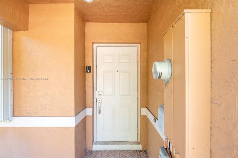 Touwnhouse à vendre à Sunrise, Floride: 3 chambres, 160.44 m2 № 1898370 - photo 7