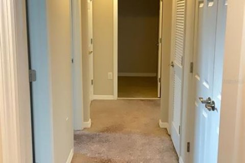 Casa en venta en Kissimmee, Florida, 4 dormitorios, 244.15 m2 № 1915417 - foto 19