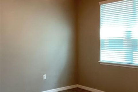 Casa en venta en Kissimmee, Florida, 4 dormitorios, 244.15 m2 № 1915417 - foto 3