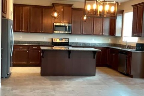 Casa en venta en Kissimmee, Florida, 4 dormitorios, 244.15 m2 № 1915417 - foto 9