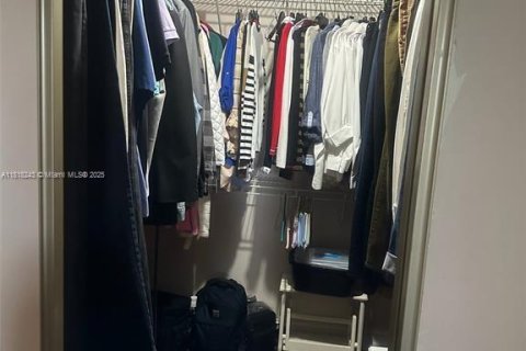 Villa ou maison à louer à Coconut Creek, Floride: 1 chambre, 141.86 m2 № 1977994 - photo 3