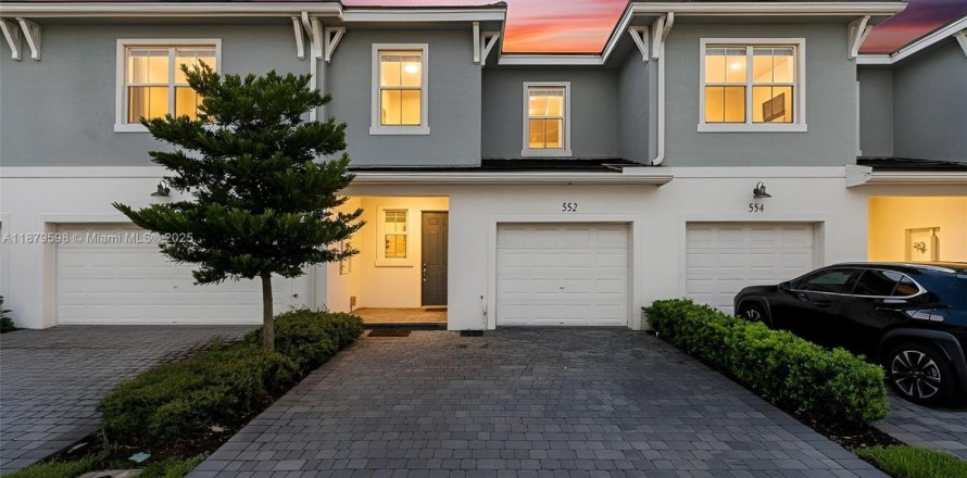 Touwnhouse à Deerfield Beach, Floride 3 chambres, 166.02 m2 № 1983207