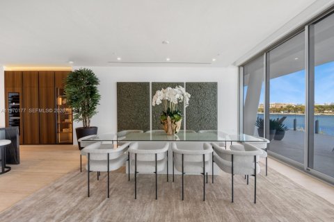 Condominio en venta en Miami, Florida, 4 dormitorios, 344.95 m2 № 2031031 - foto 10