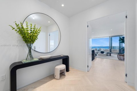 Condominio en venta en Miami, Florida, 4 dormitorios, 344.95 m2 № 2031031 - foto 14