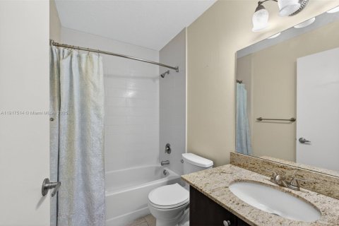 Adosado en alquiler en Sunrise, Florida, 3 dormitorios, 124.49 m2 № 1975833 - foto 12