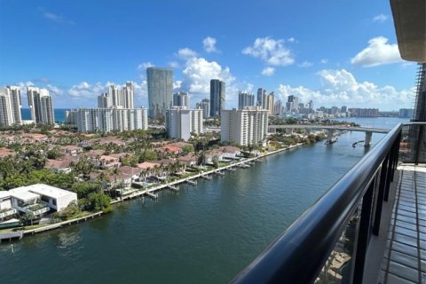 Copropriété à vendre à Aventura, Floride: 2 chambres, 176.61 m2 № 2255508 - photo 10