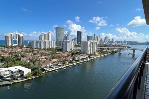 Copropriété à vendre à Aventura, Floride: 2 chambres, 176.61 m2 № 2255508 - photo 2