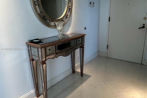 Copropriété à vendre à Aventura, Floride: 2 chambres, 176.61 m2 № 2255508 - photo 4
