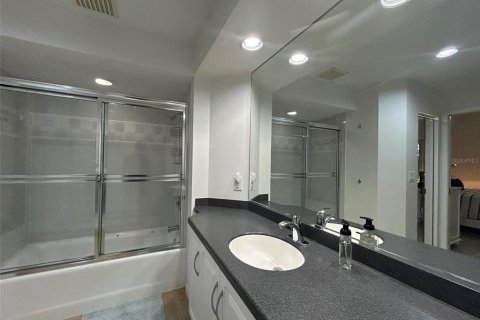 Casa en alquiler en Bradenton, Florida, 3 dormitorios, 133.69 m2 № 1642713 - foto 22