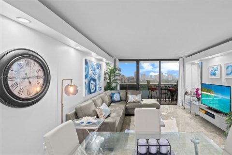 Condo in Aventura, Florida, 1 bedroom  № 2189959 - photo 20