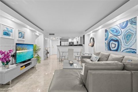Condo in Aventura, Florida, 1 bedroom  № 2189959 - photo 16