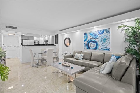 Condo in Aventura, Florida, 1 bedroom  № 2189959 - photo 18