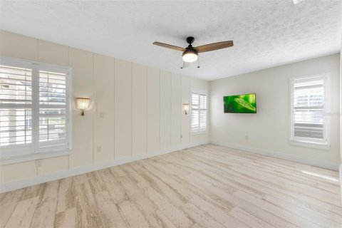 Villa ou maison à vendre à Bradenton, Floride: 3 chambres, 289.39 m2 № 2429255 - photo 27