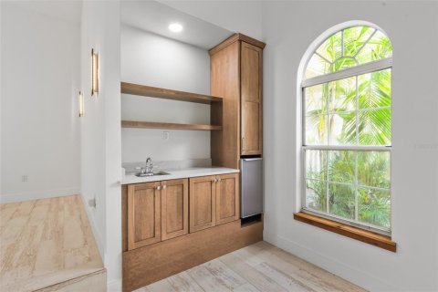 Villa ou maison à vendre à Bradenton, Floride: 3 chambres, 289.39 m2 № 2429255 - photo 11