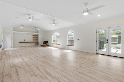 Villa ou maison à vendre à Bradenton, Floride: 3 chambres, 289.39 m2 № 2429255 - photo 12