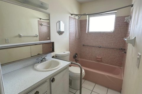 Casa en alquiler en West Palm Beach, Florida, 2 dormitorios, 74.32 m2 № 1226899 - foto 1