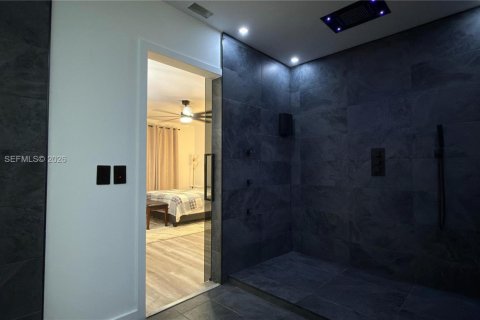 Casa en alquiler en Pembroke Pines, Florida, 4 dormitorios, 196.02 m2 № 2049459 - foto 13