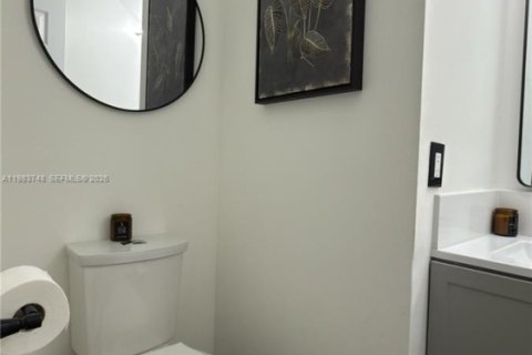 Casa en alquiler en Pembroke Pines, Florida, 4 dormitorios, 196.02 m2 № 2049459 - foto 7