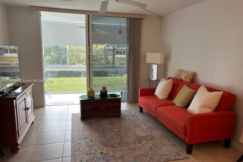 Condo in Sunrise, Florida, 1 bedroom  № 2065749 - photo 3