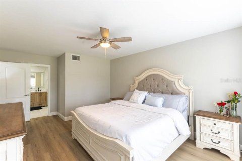 Casa en alquiler en Orlando, Florida, 4 dormitorios, 192.4 m2 № 2149274 - foto 17