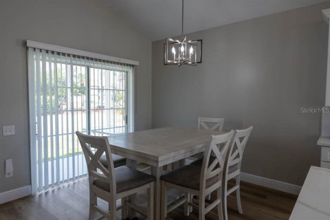 Casa en alquiler en Orlando, Florida, 4 dormitorios, 192.4 m2 № 2149274 - foto 15