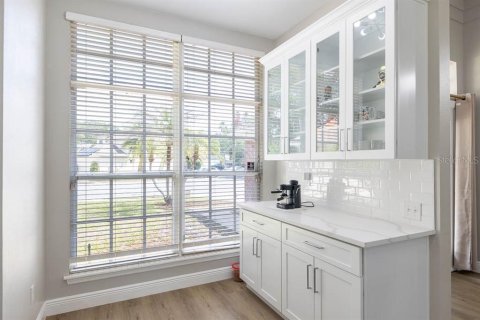 Casa en alquiler en Orlando, Florida, 4 dormitorios, 192.4 m2 № 2149274 - foto 9