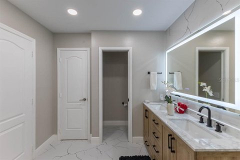 Casa en alquiler en Orlando, Florida, 4 dormitorios, 192.4 m2 № 2149274 - foto 20