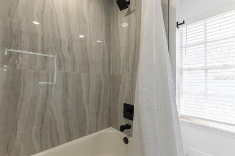 Casa en alquiler en Orlando, Florida, 4 dormitorios, 192.4 m2 № 2149274 - foto 29