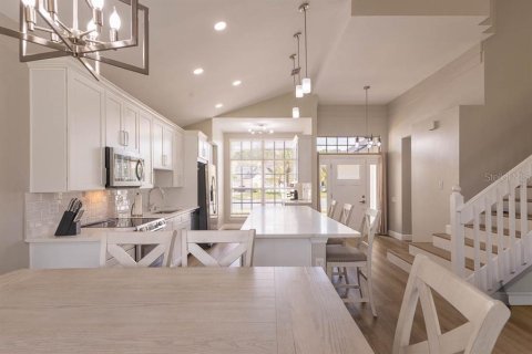 Casa en alquiler en Orlando, Florida, 4 dormitorios, 192.4 m2 № 2149274 - foto 4
