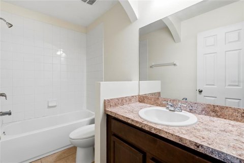 Touwnhouse à louer à Orlando, Floride: 3 chambres, 126.9 m2 № 2096381 - photo 18