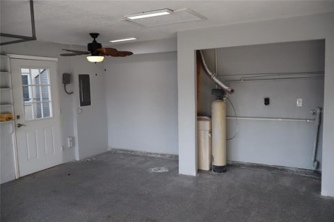 House in Apollo Beach, Florida 3 bedrooms, 147.71 sq.m. № 2234779 - photo 9