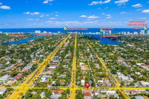 Propiedad comercial en venta en Hollywood, Florida № 1964857 - foto 17