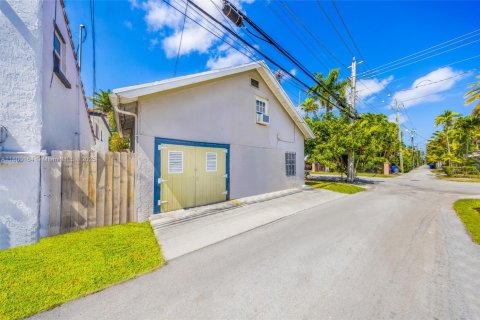 Propiedad comercial en venta en Hollywood, Florida № 1964857 - foto 10