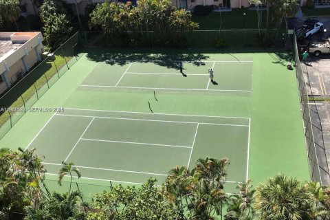 Condo in Miami, Florida, 1 bedroom  № 2023640 - photo 18