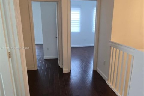 Casa en alquiler en Doral, Florida, 4 dormitorios, 201.6 m2 № 1941962 - foto 14