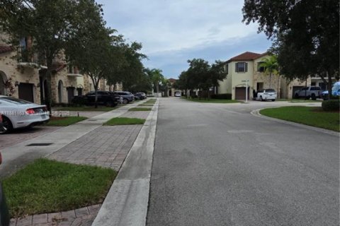 Villa ou maison à louer à Doral, Floride: 4 chambres, 201.6 m2 № 1941962 - photo 26