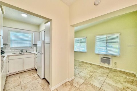 Снять в аренду квартиру в Клируотер, Флорида 1 спальня, 75.44м2, № 2112091 - фото 5