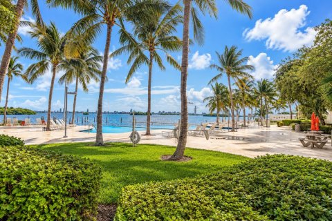 Copropriété à vendre à Miami, Floride: 2 chambres, 91.97 m2 № 2401737 - photo 7