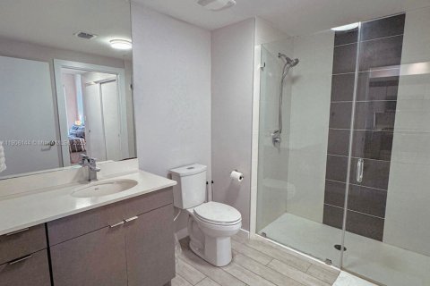 Снять в аренду кондоминиум в Майами, Флорида 2 спальни, 75.72м2, № 1956701 - фото 8