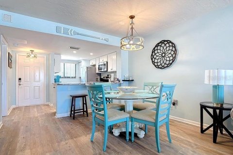 Condominio en alquiler en Fort Myers Beach, Florida, 2 dormitorios, 86.68 m2 № 1884321 - foto 16
