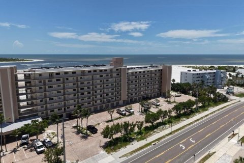 Condominio en alquiler en Fort Myers Beach, Florida, 2 dormitorios, 86.68 m2 № 1884321 - foto 14