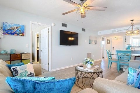 Condominio en alquiler en Fort Myers Beach, Florida, 2 dormitorios, 86.68 m2 № 1884321 - foto 17